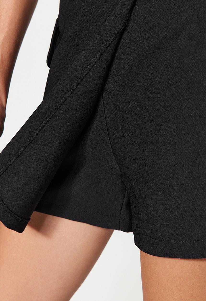 Trendyol - Accessorized woven shorts - black