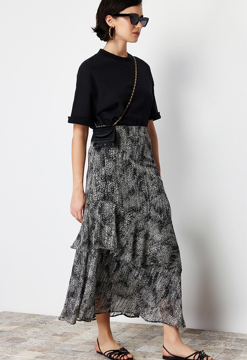 Trendyol - Black animal pattern lined woven skirt - black