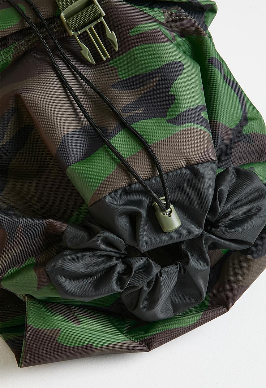Superdry. - Vintage Toploader Backpack - Adrian Camo