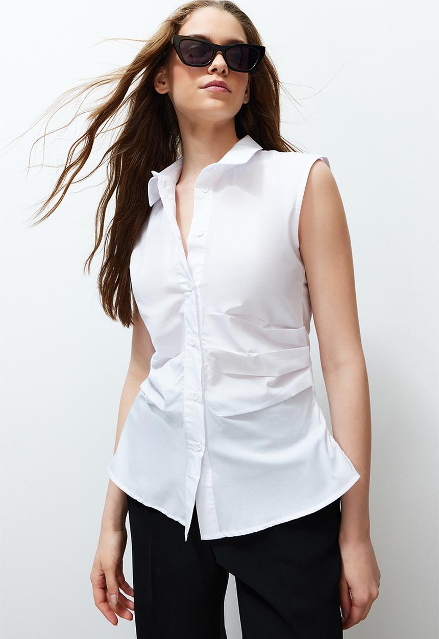 Trendyol - Pleated fitted woven shirt - ecru