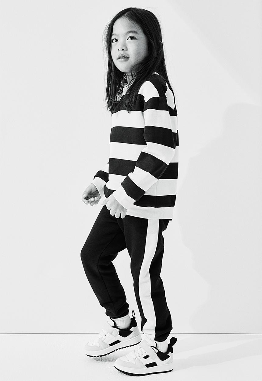 H&M - Printed joggers - black