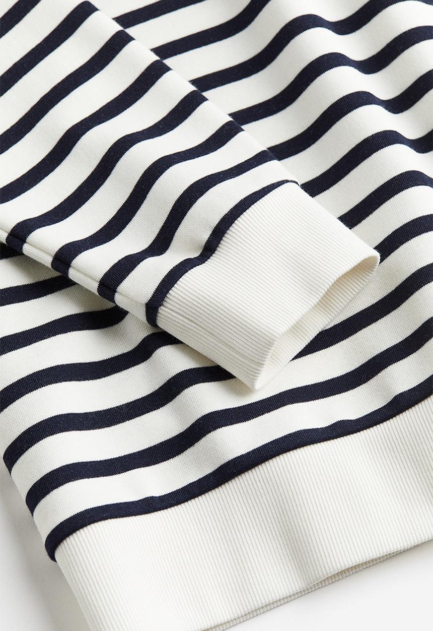 H&M - Sweatshirt - White Blue striped