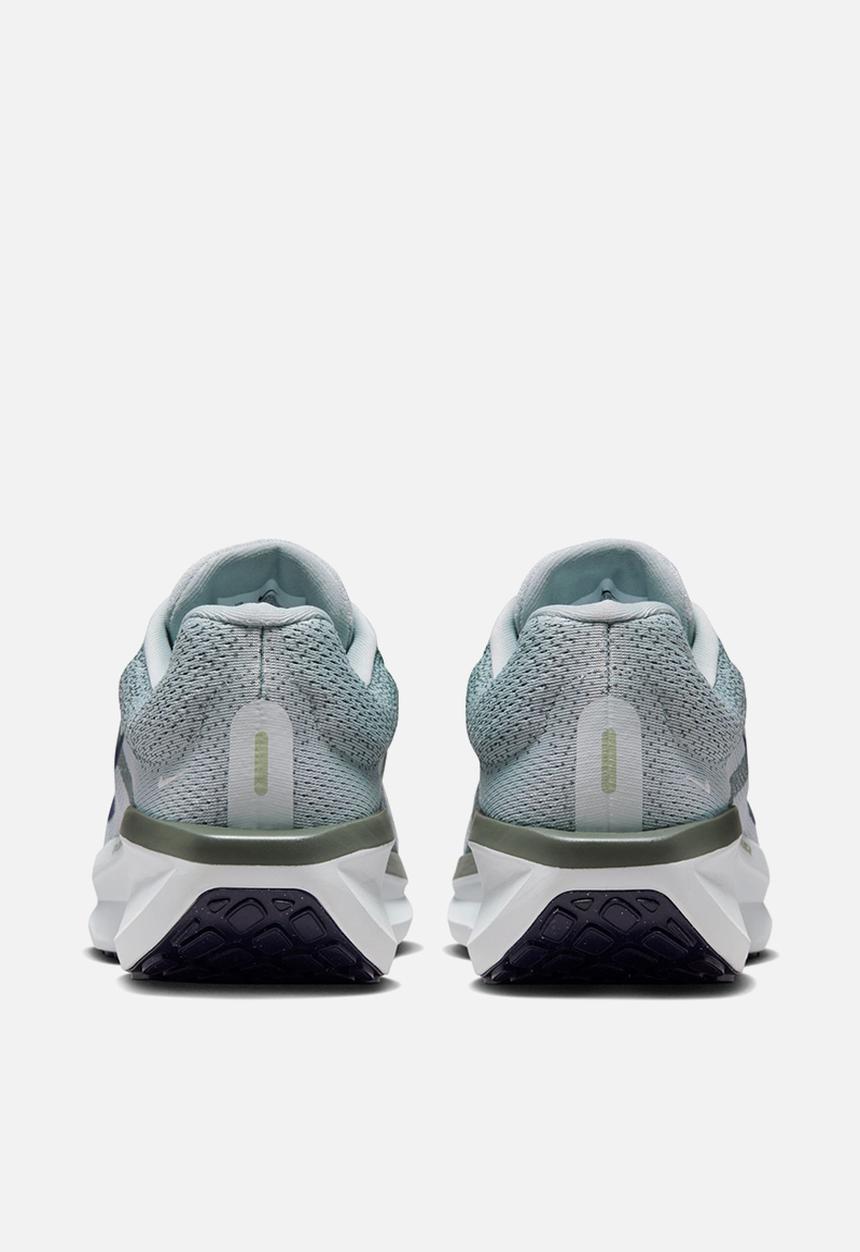 Nike - Winflo 11