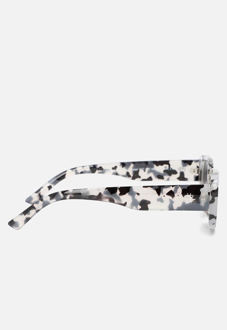 CHPO - Nicole - dalmatian & black