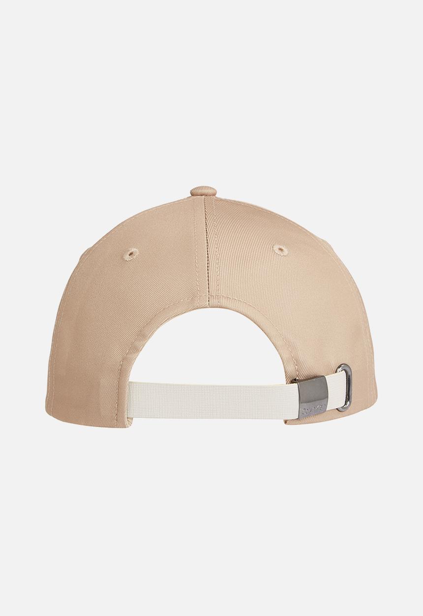 Calvin Klein - CK Saffiano Metal Bb Cap - Travertine
