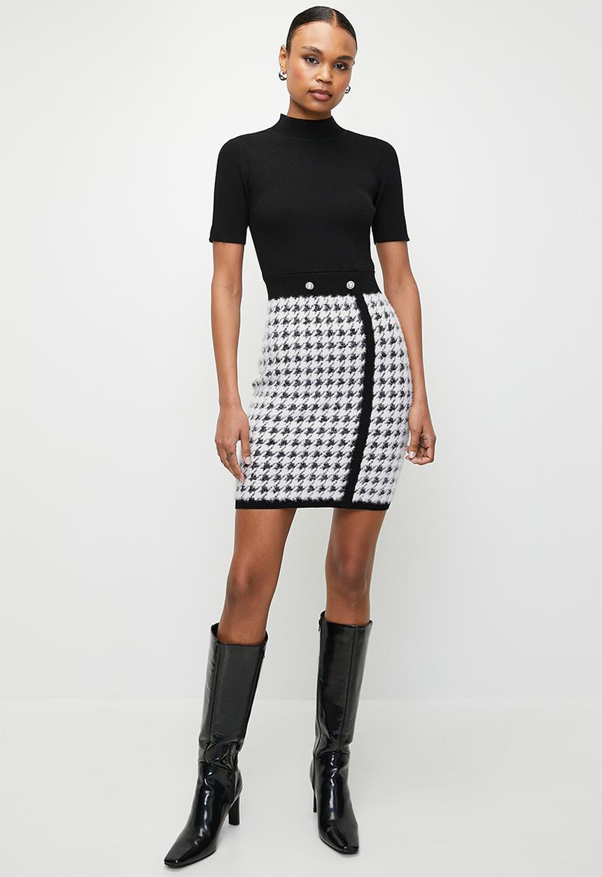 GUESS - Violet Short sleeve Dress Swtr - White & Black Pied De Poule