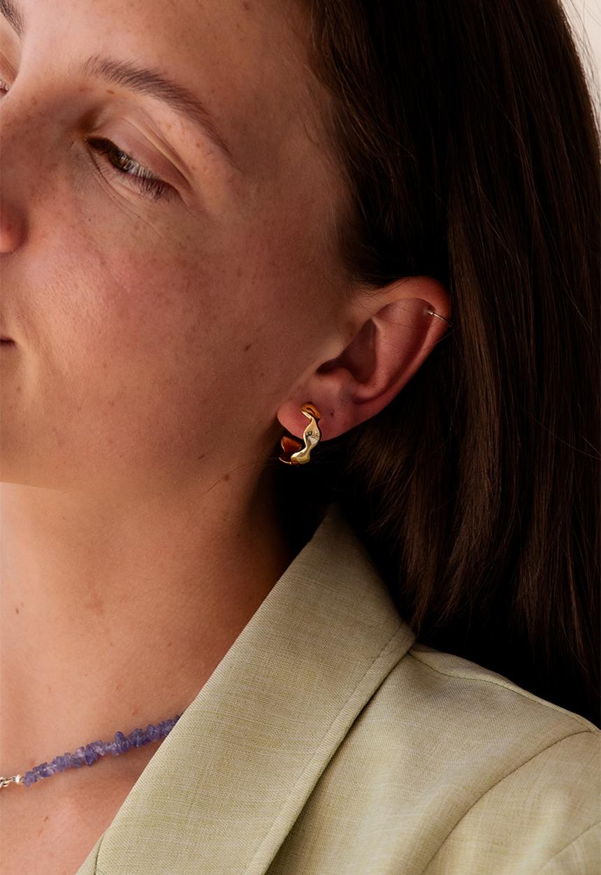 Lorne - Ripple hoop gold plated brass - gold