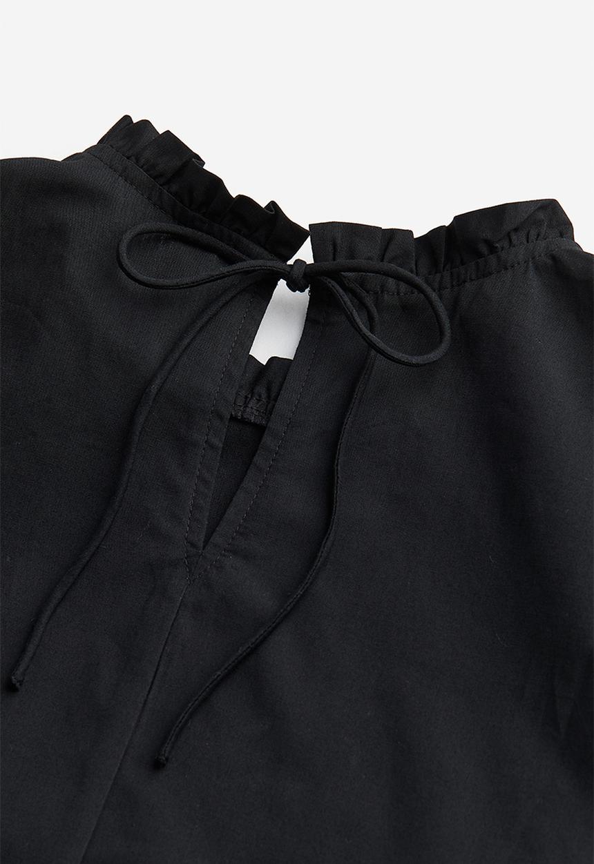 H&M - Puff-sleeved peplum blouse - black