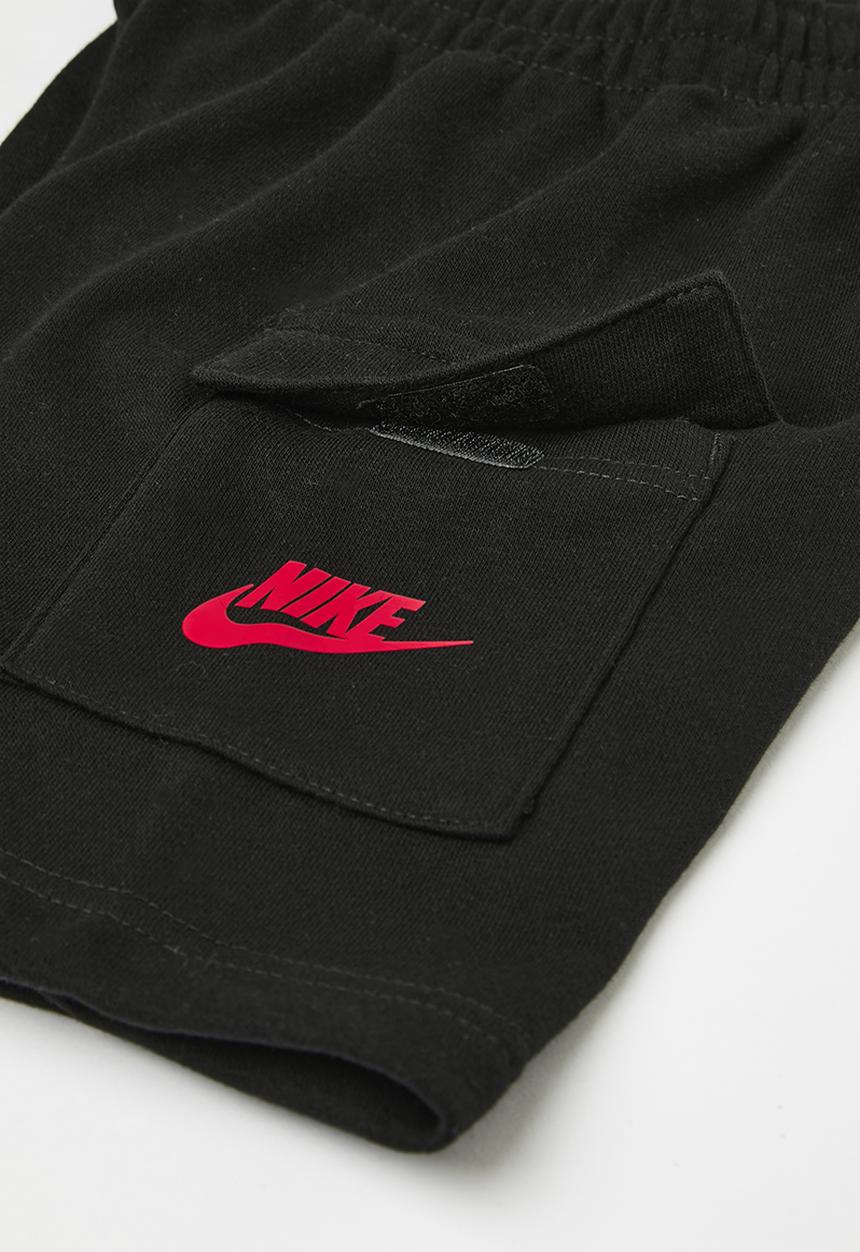Nike - Nkb b nsw hbr cargo short set - black red