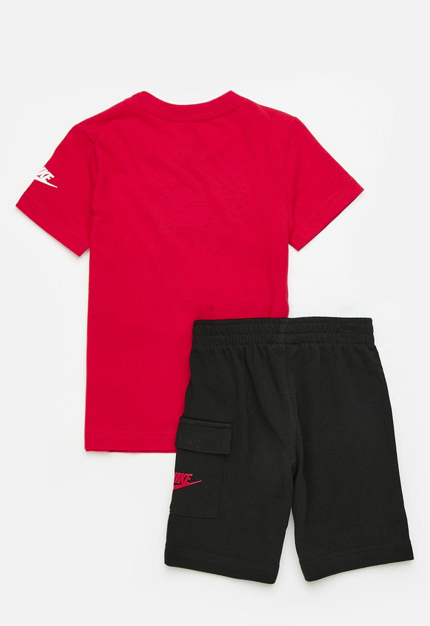 Nike - Nkb b nsw hbr cargo short set - black & red
