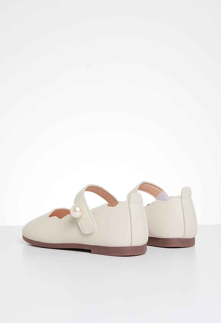Pop Candy - Pearl buckle pump - beige