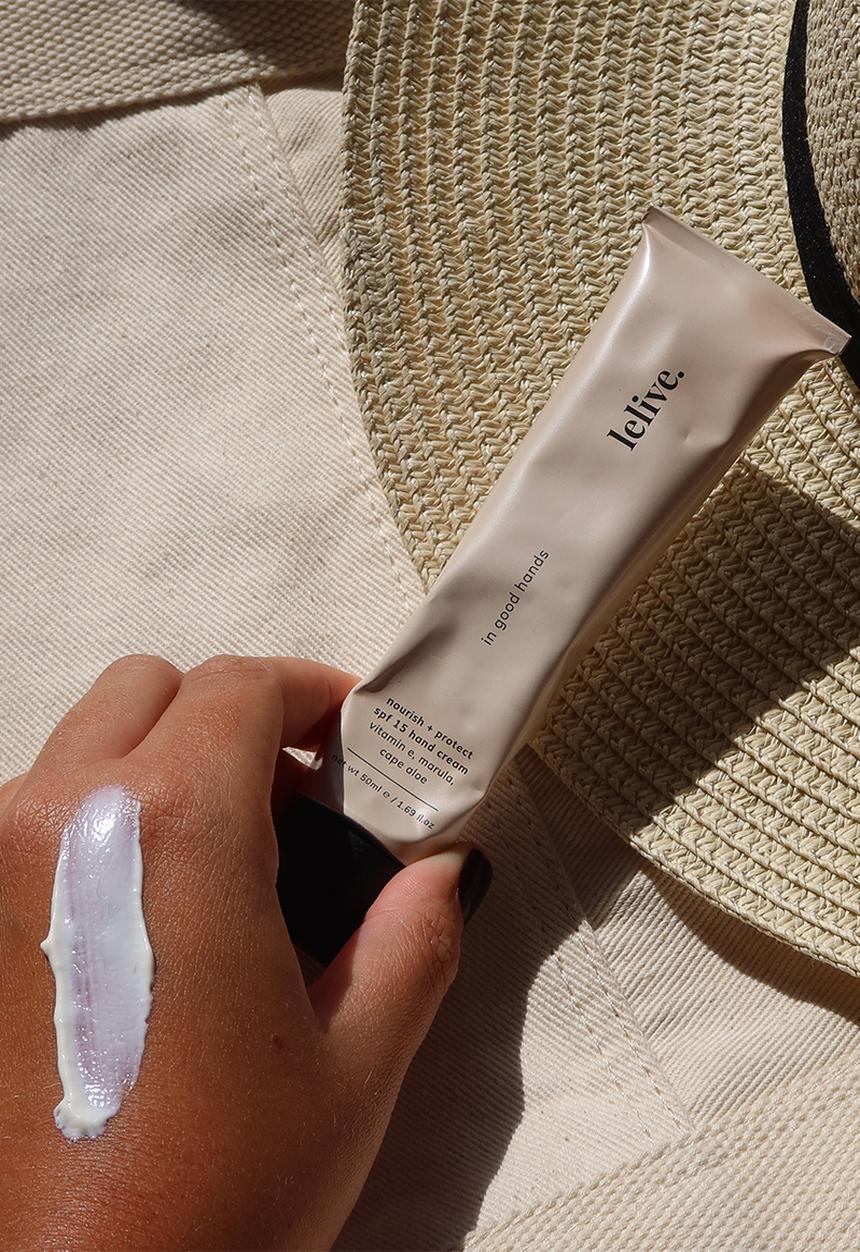 lelive. - In good hands nourish + protect spf 15 hand cream