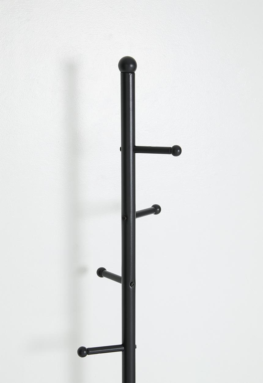 Sixth Floor - Aspen coat hanger - matt black