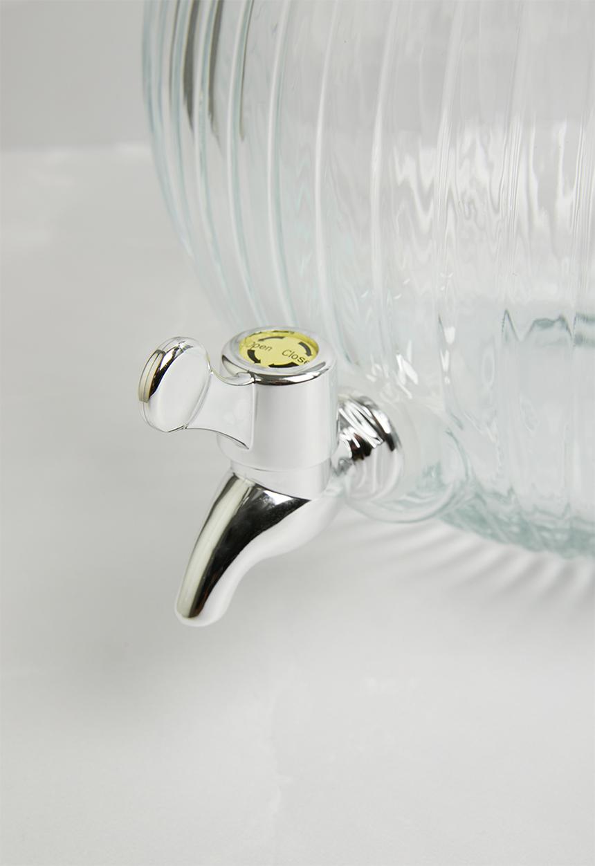 H&S - Ribbed drinks decanter - clear