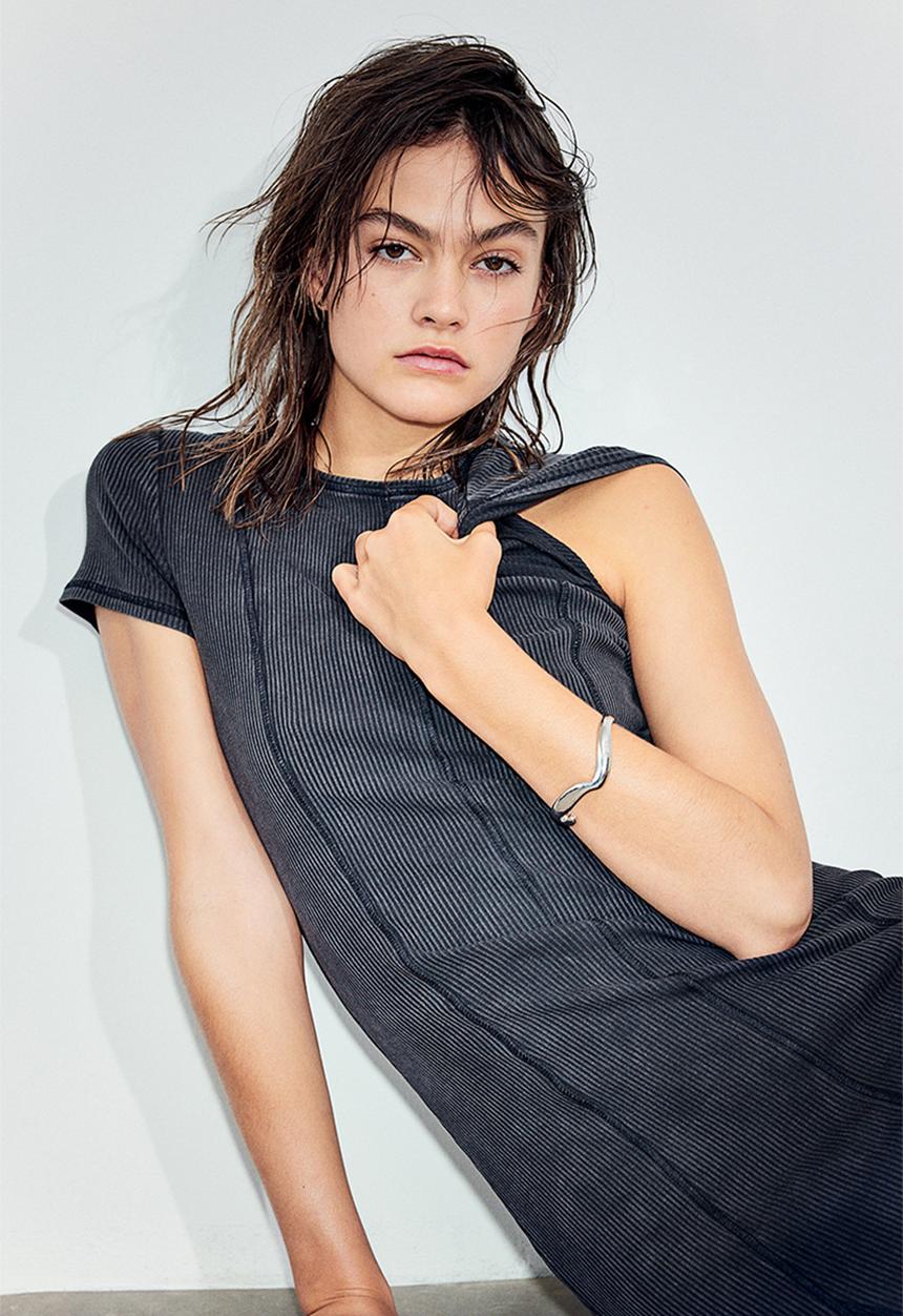 H&M - Flatlock-seam flared-skirt dress - black