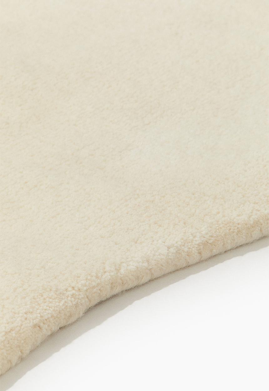 H&M - Tufted wool rug - light beige