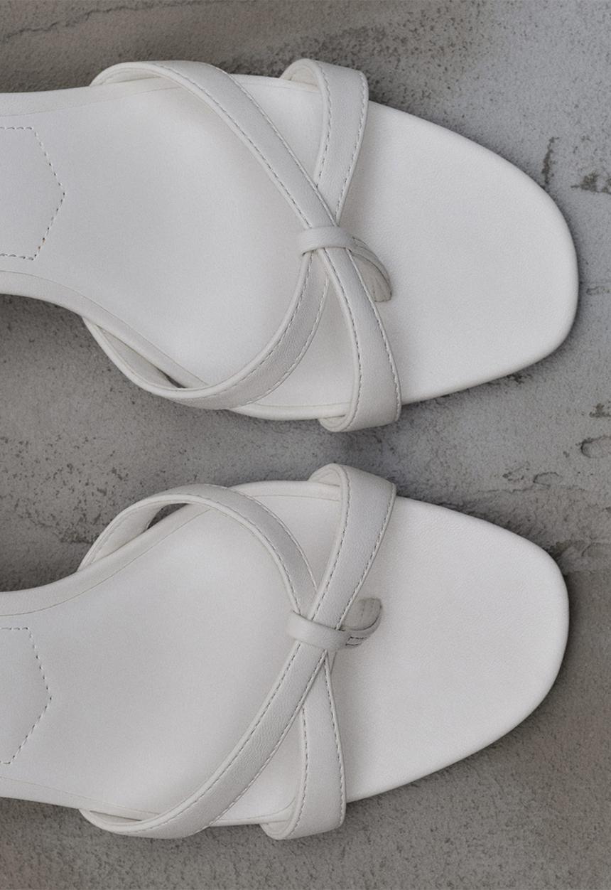 MANGO - Plane midi heel - white