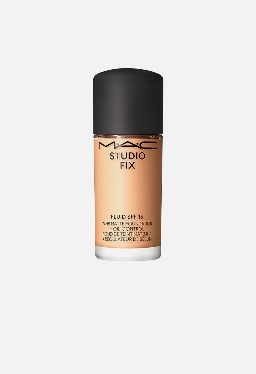 MAC - Studio Fix Fluid SPF 15 24HR Matte Foundation Oil Control 15ml - NC18