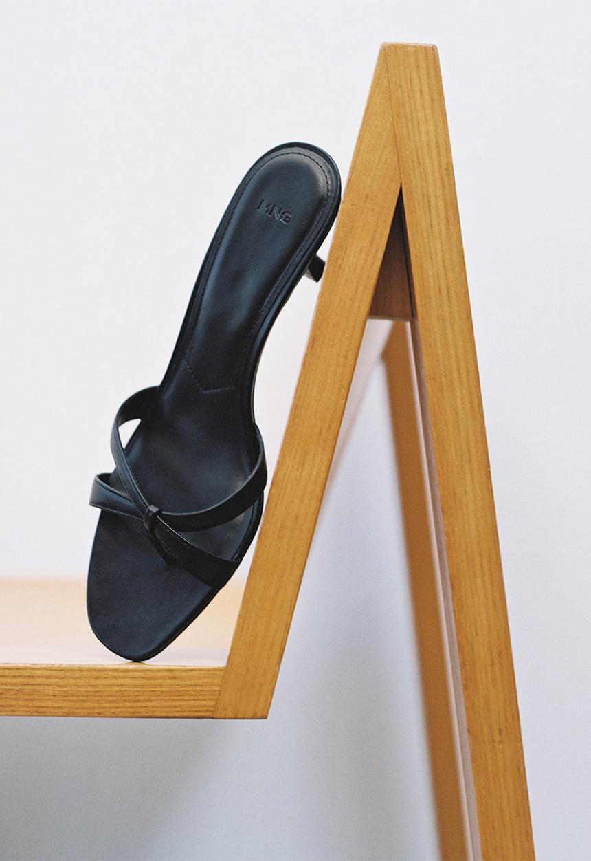 MANGO - Plane midi heel - black