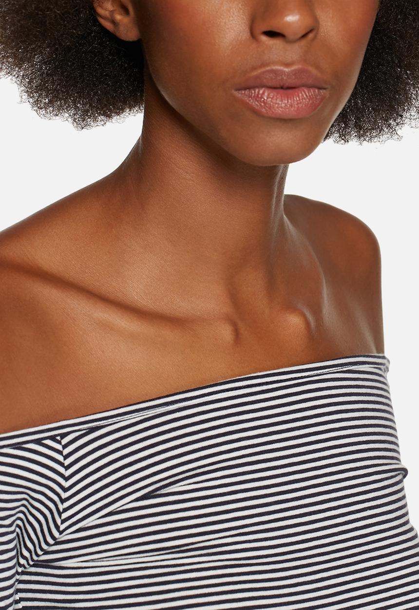 Pieces - Tilly Off-Shoulder Top