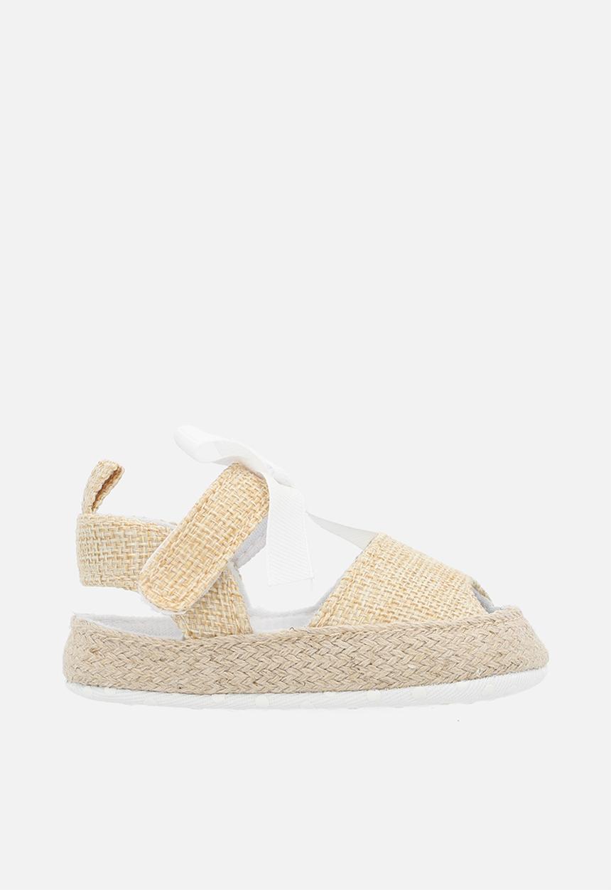 Pop Candy - Bowknot straw sandals - beige & white