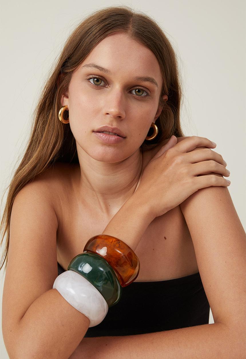 Rubi - Single bracelet-green resin bangle