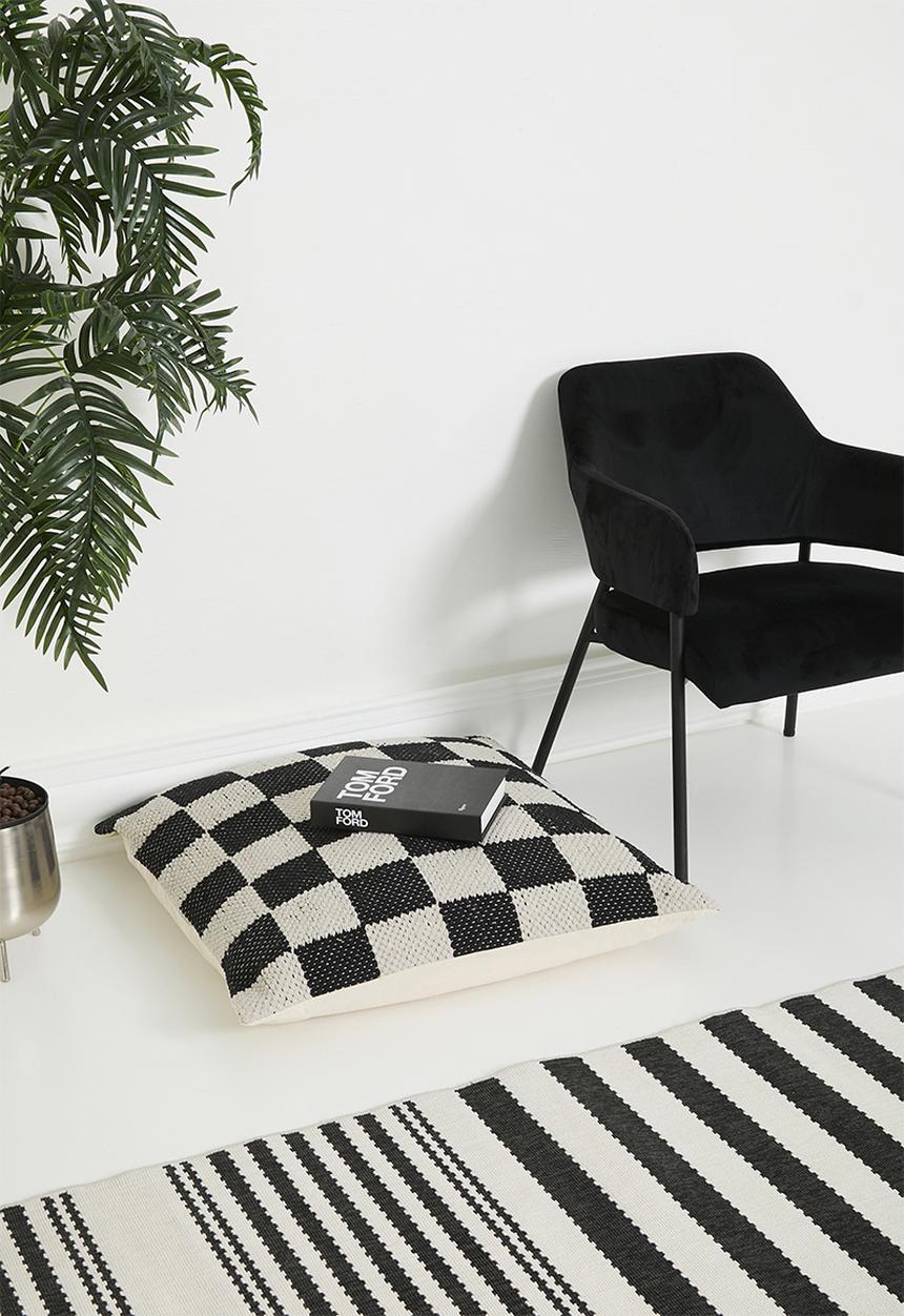 H&S - Check out floor cushion - black