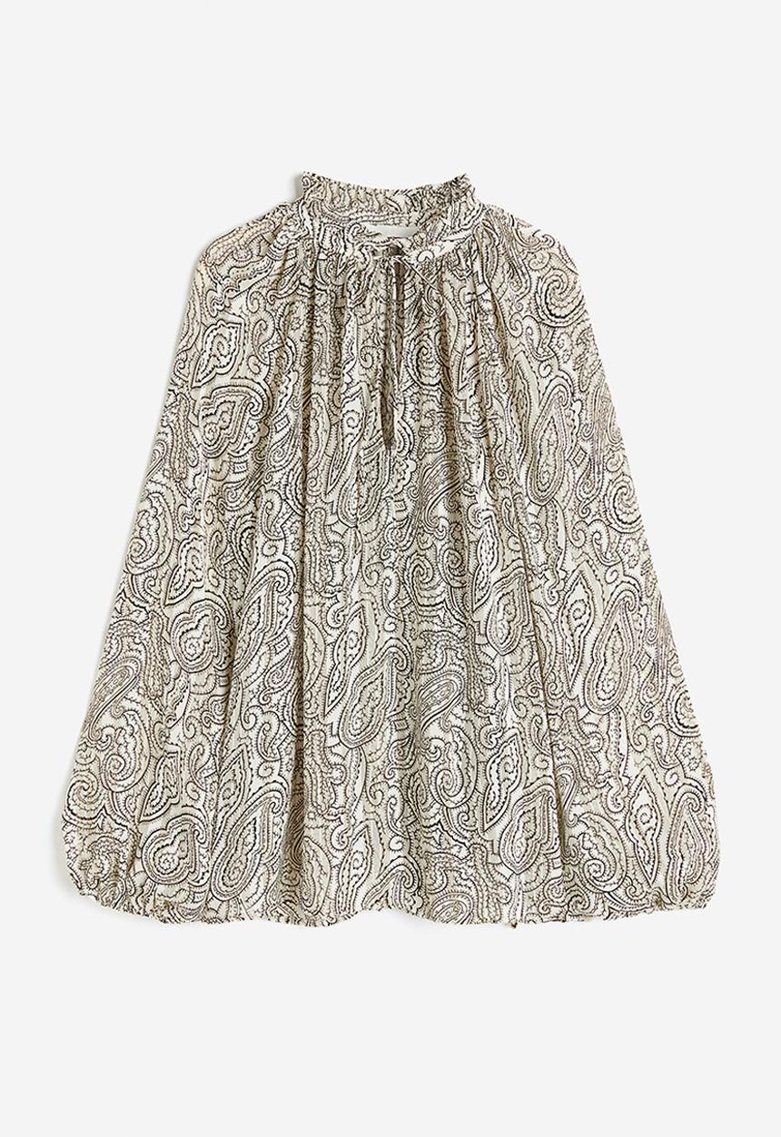 H&M - Frill-trimmed crêpe blouse - cream & paisley-patterned