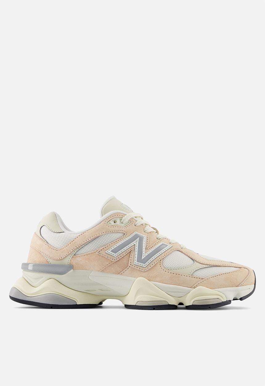 New Balance  - 9060