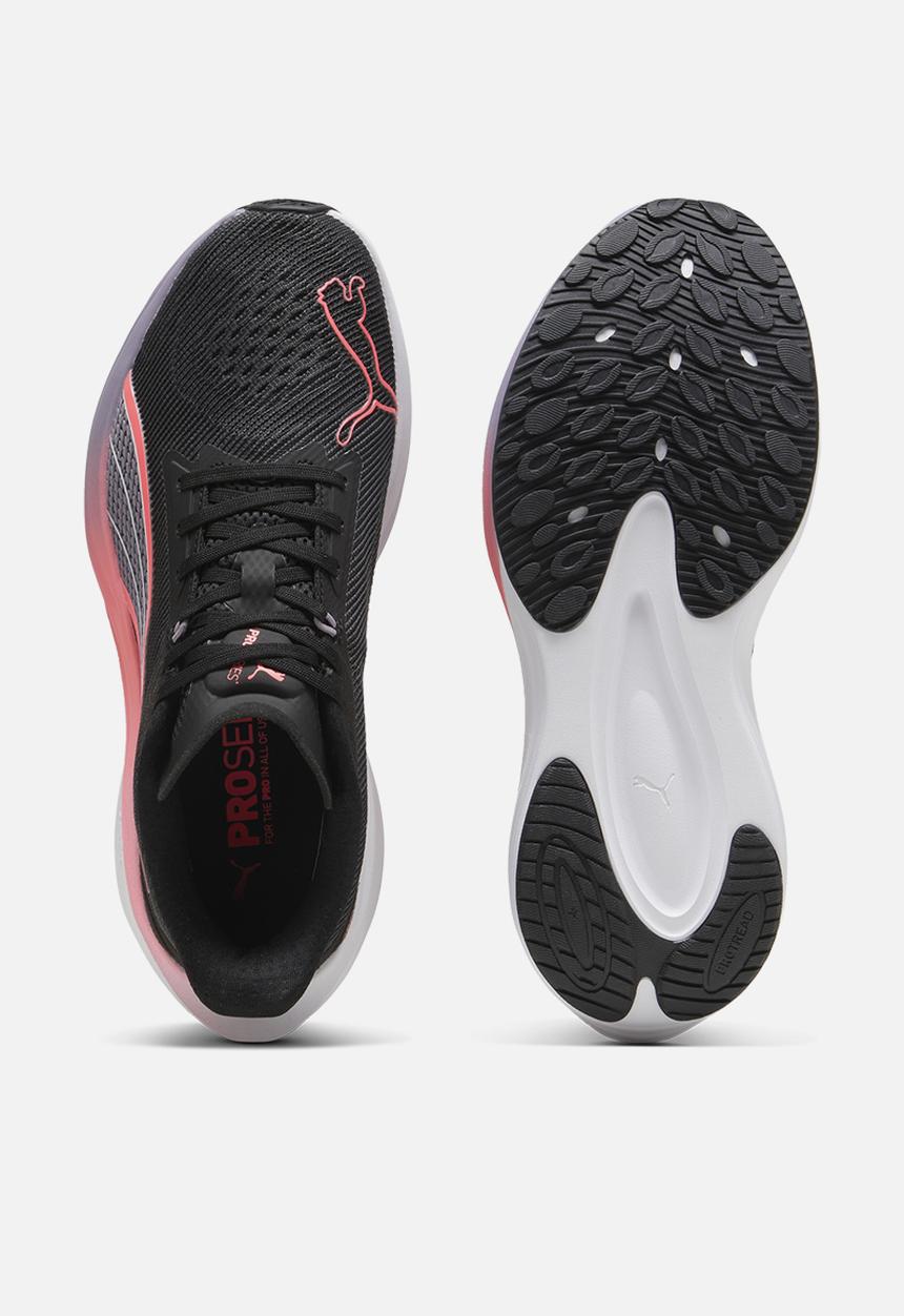 PUMA - Darter Pro - Puma Black-Sunset Glow-Pale Plum