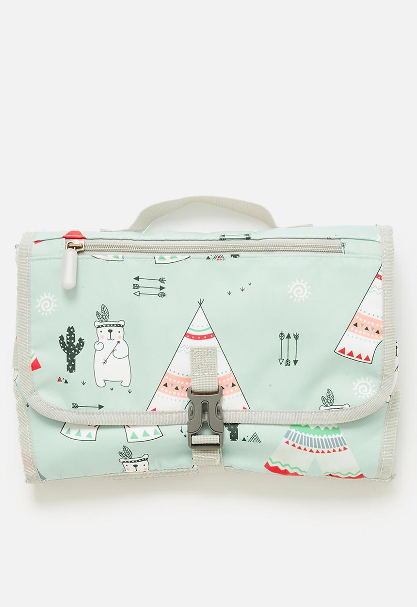 Printed portable diaper bag - green