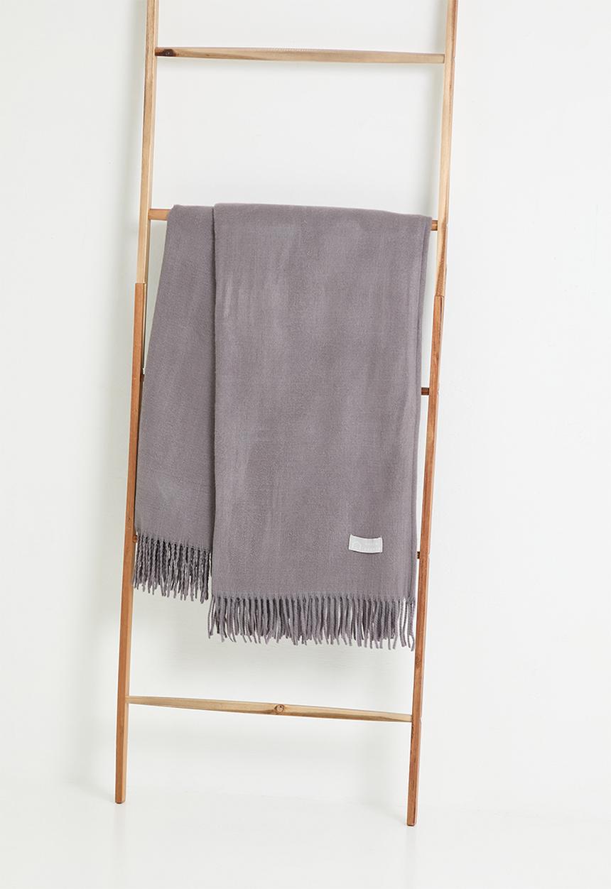 Haven & Earth  - Melody Plain Throw - Iron