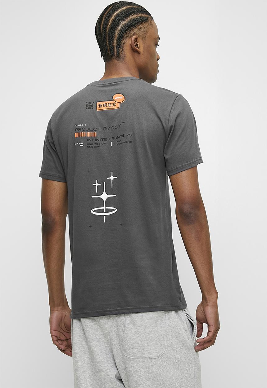 STYLE REPUBLIC - Slim Fit Art Graphic Tee - Charcoal
