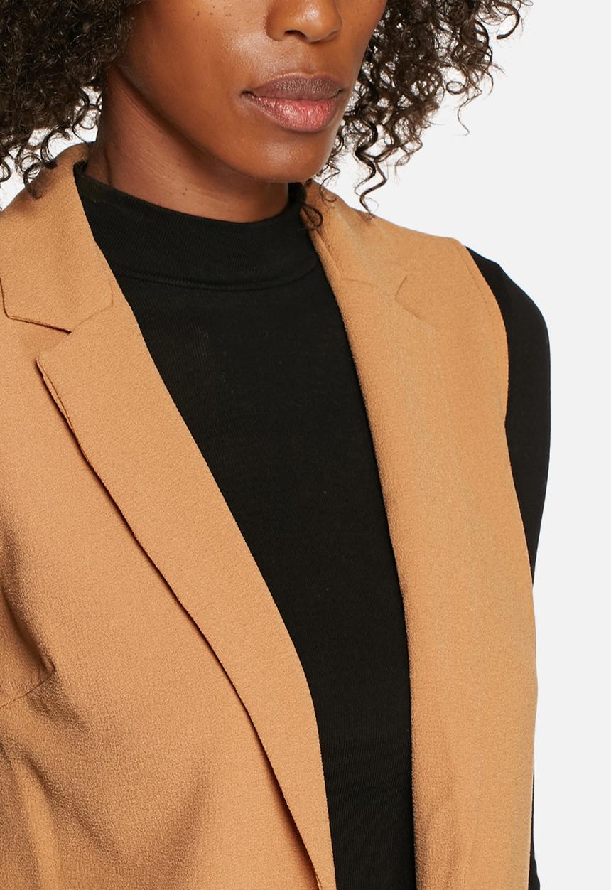 Glamorous - Sleeveless Jacket