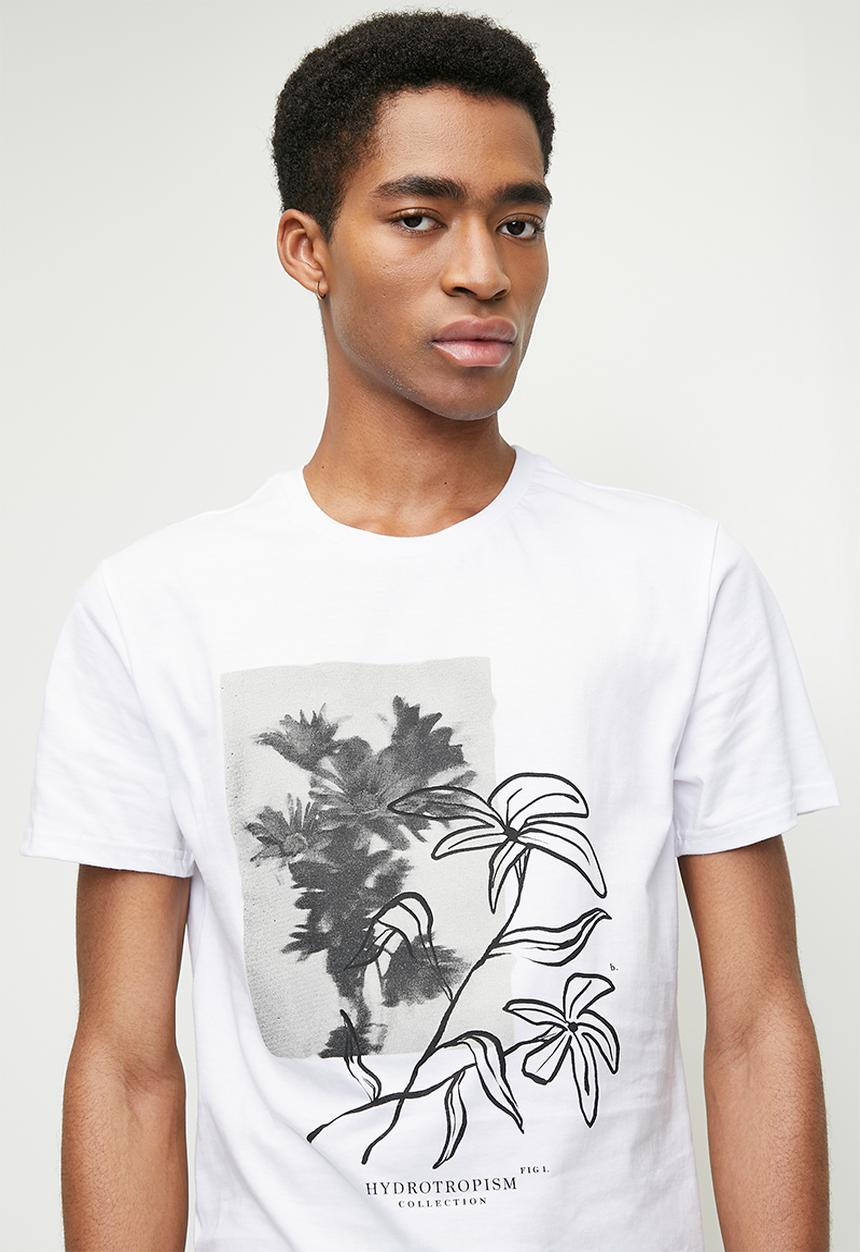 Superbalist - Slim Fit Art Graphic Tee - White