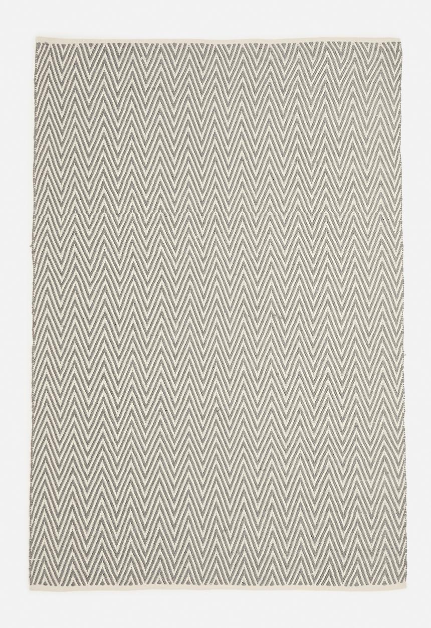 Sixth Floor - Che outdoor rug - Charcoal