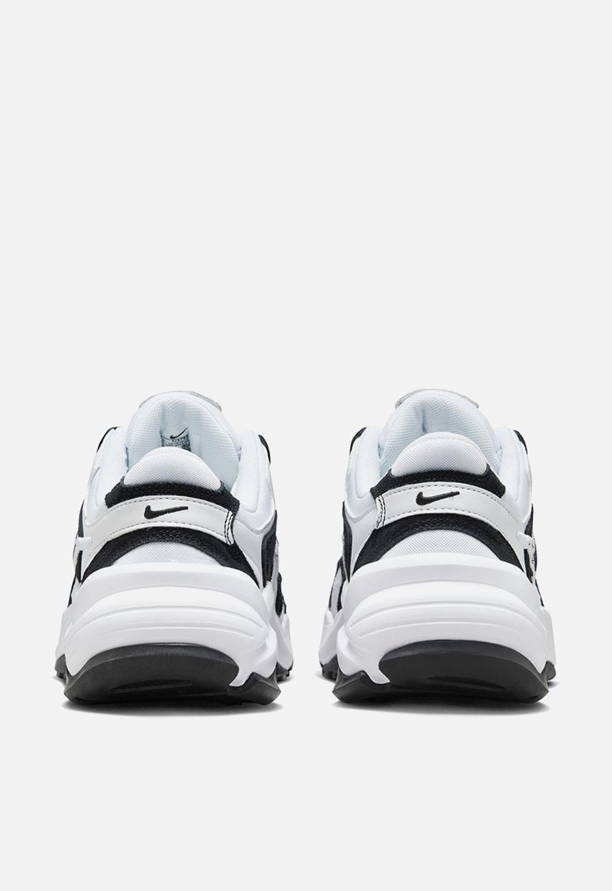 Nike - AL8