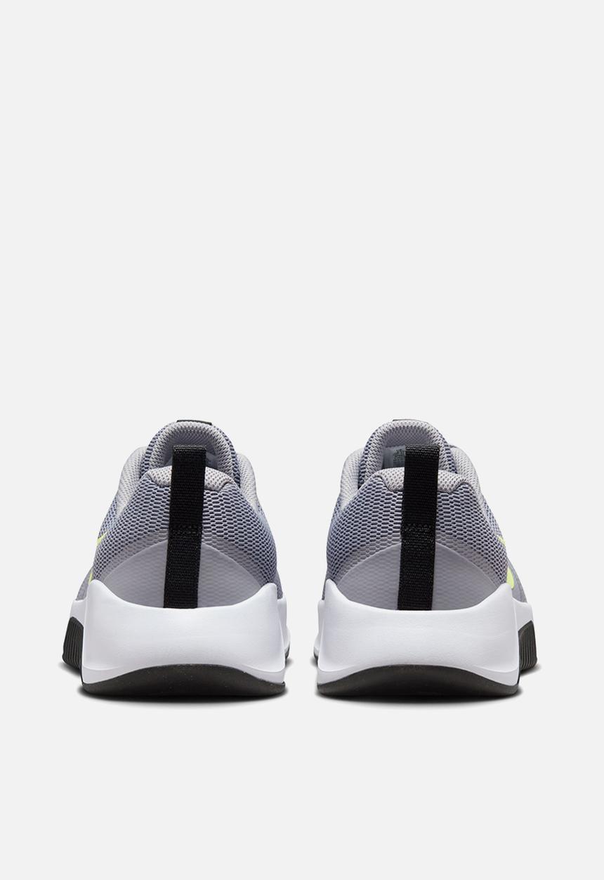 Nike - MC Trainer 3 - cement grey/lt lemon twist-black-white