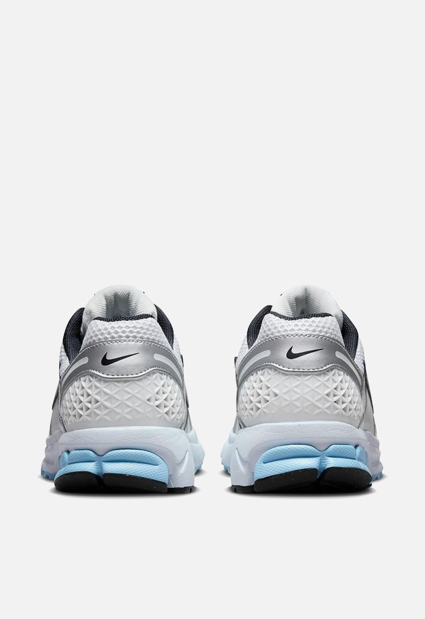 Nike - Zoom Vomero 5