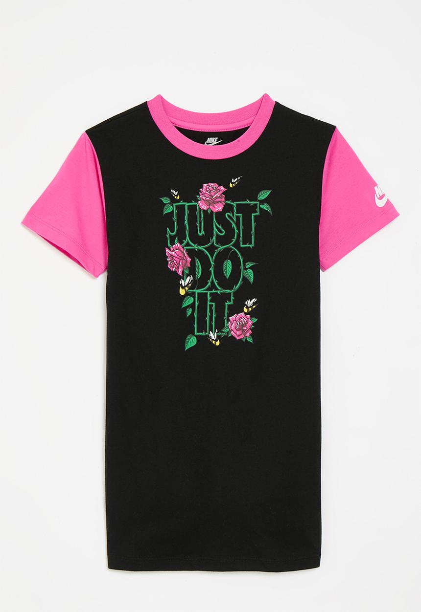 Nike - Nkg boxy short sleeve dress - black & pink 