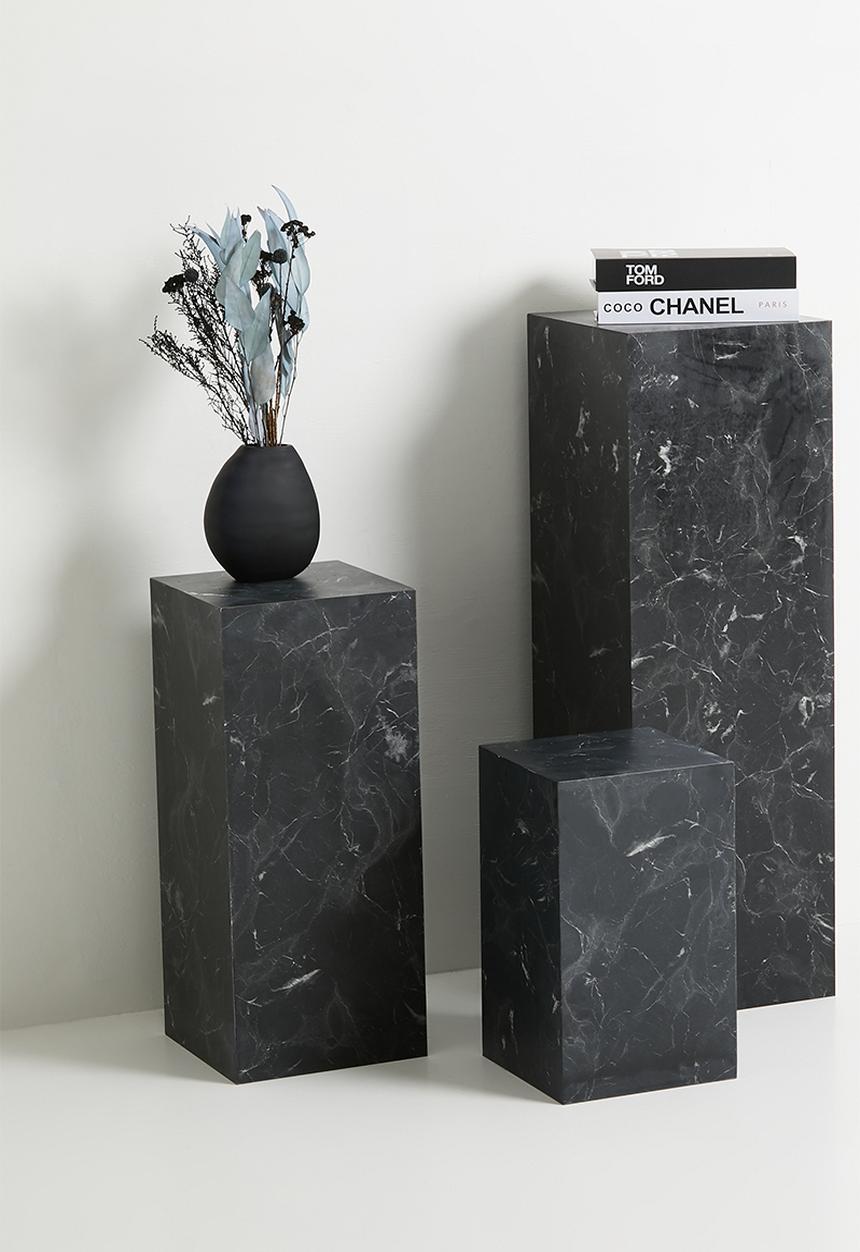 Me&Co - Onyx Plinth- Faux Black marble 