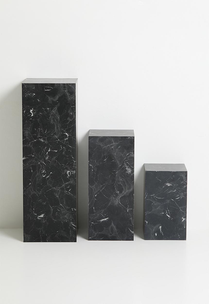 Me&Co - Onyx Plinth- Faux Black marble 