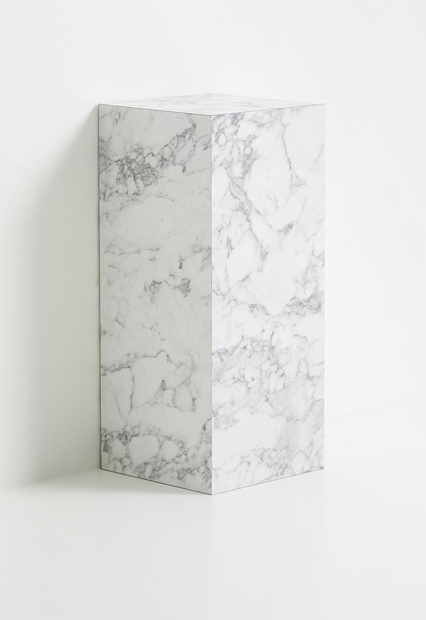 Me&Co - Bagnara Plinth- Faux white marble 