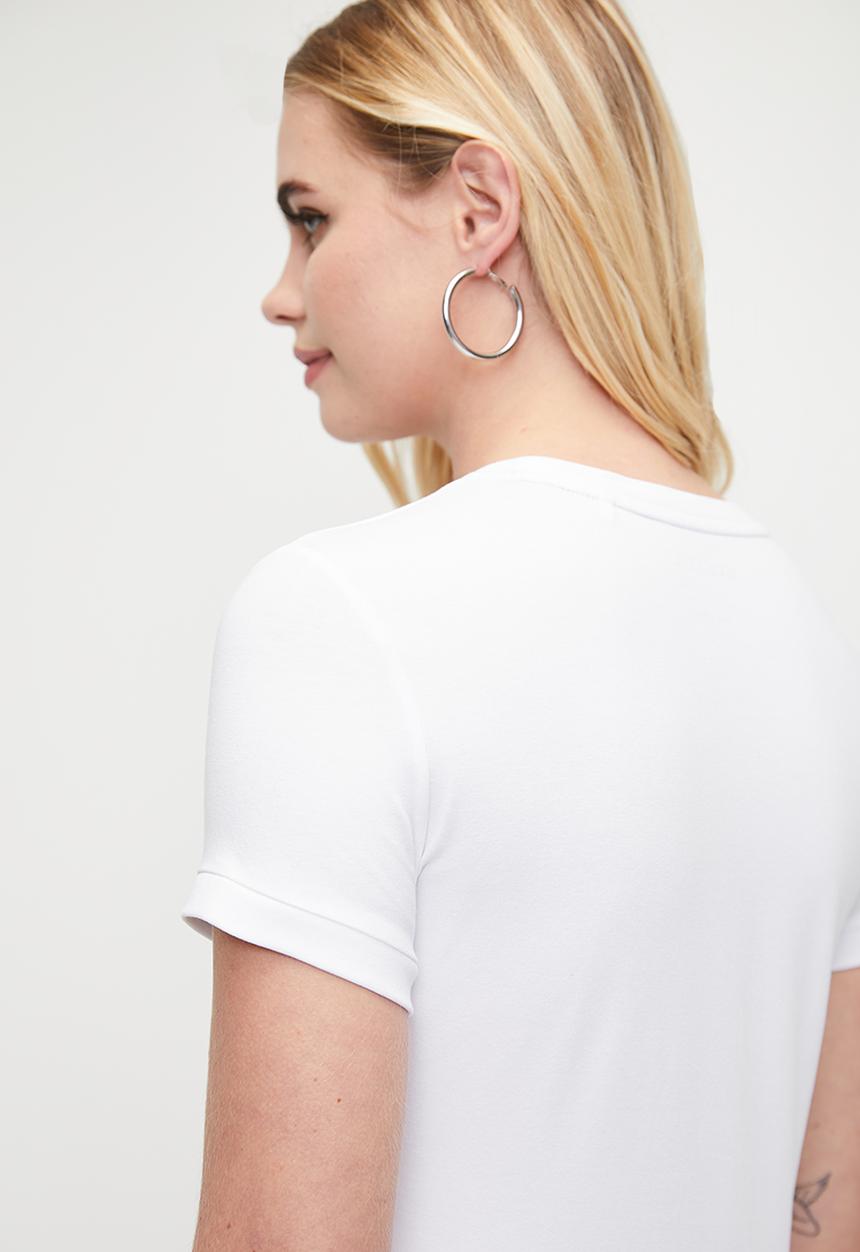 GUESS - Short sleeve Cn Mini Triangle Tee - Pure White