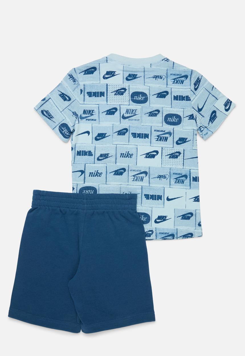 Nike - Nkb b nsw club ssnl aop short - court blue