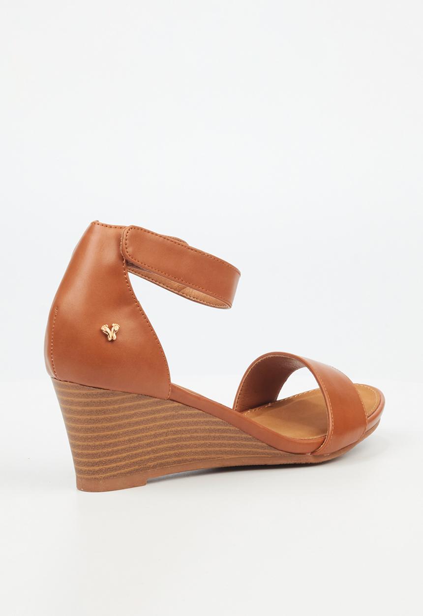 Butterfly Feet - Shani 5 wedge - tan