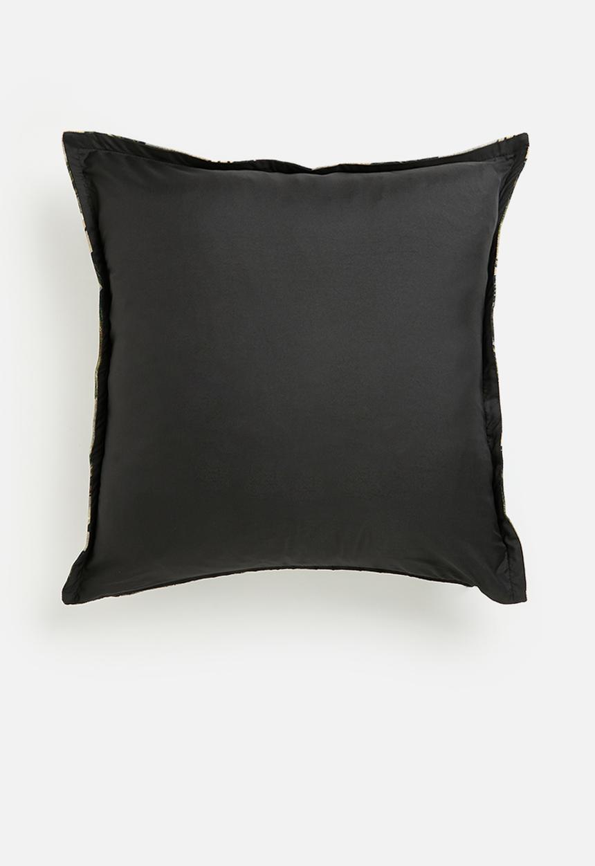 Grey Gardens - Wild flower cushion cover - green