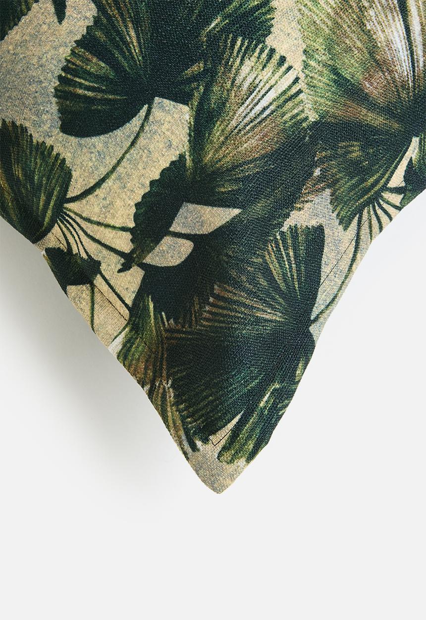 Grey Gardens - Wild flower cushion cover - green