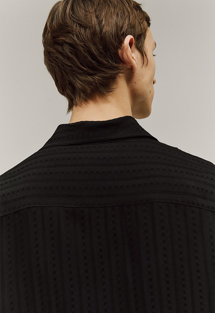H&M - Regular fit textured shirt - black