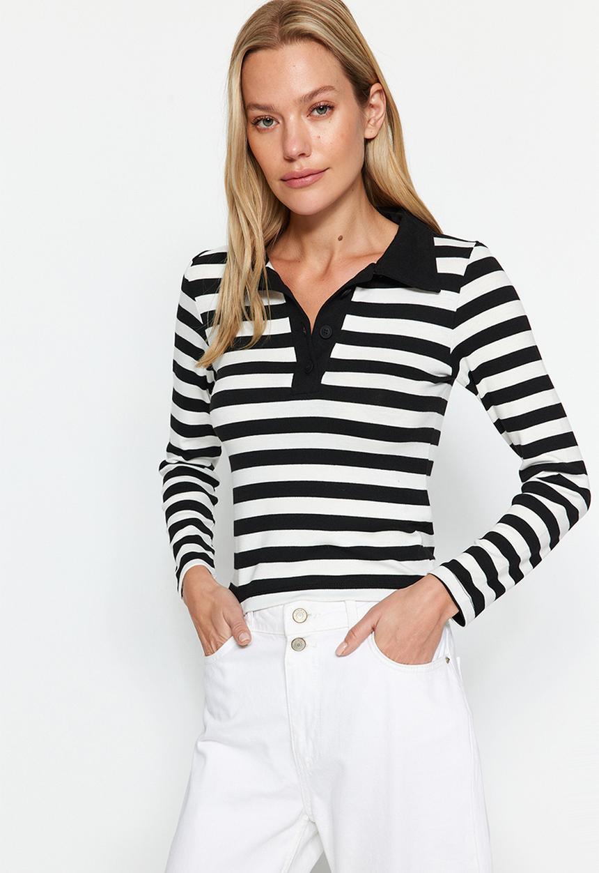 Trendyol - Striped fitted/simple polo collar knitted top with buttons - black